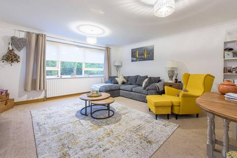 undefined, Ballards Lane, Finchley Central, London, N3