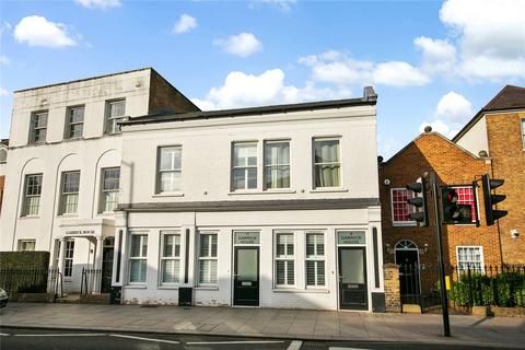 undefined, High Street, Hampton Hill