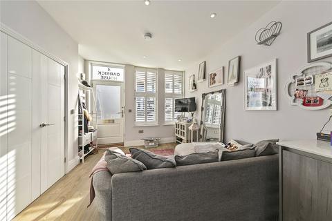 undefined, High Street, Hampton Hill