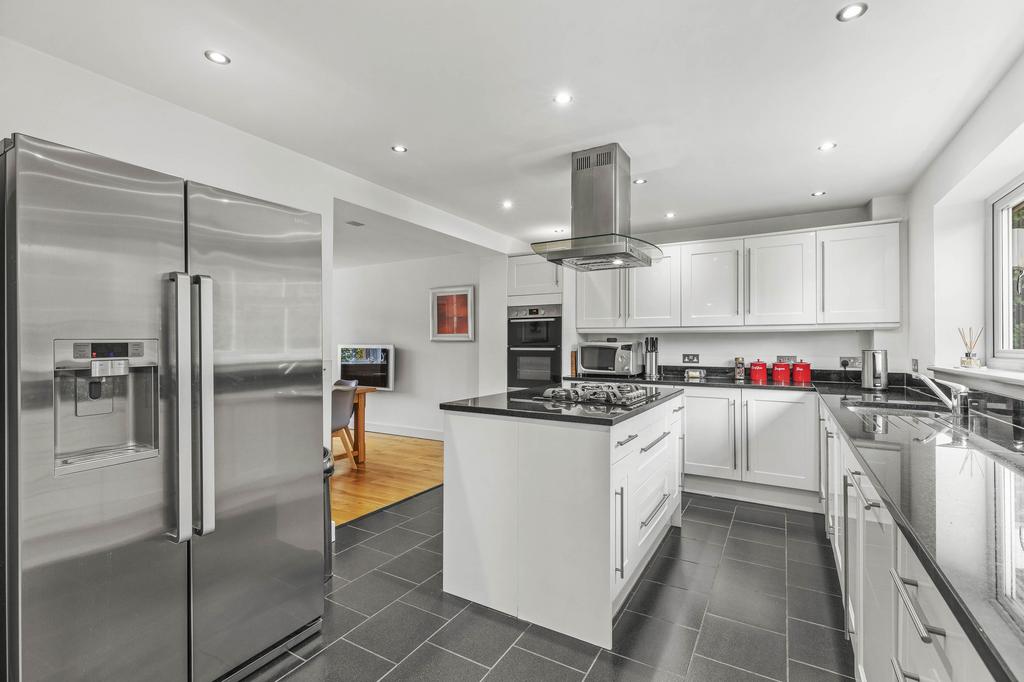 8 Spinfield Lane West, SL7 2 DB (LOW RES)-15