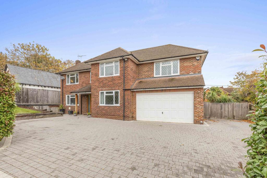 8 Spinfield Lane West, SL7 2 DB (LOW RES)-24