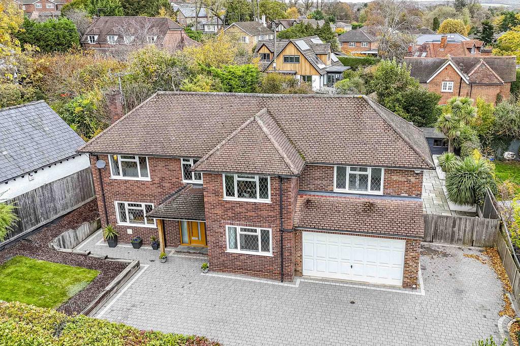 8 Spinfield Lane West, SL7 2 DB Drone (LOW RES)-1