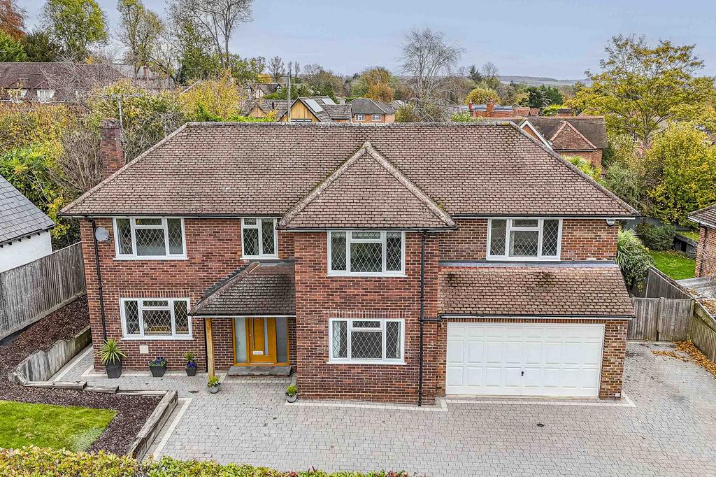 8 Spinfield Lane West, SL7 2 DB Drone (LOW RES)-2