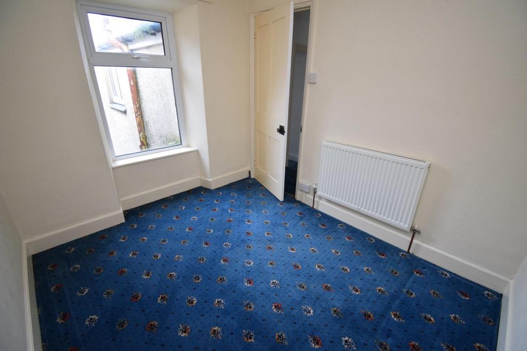 Bedroom 2.JPG