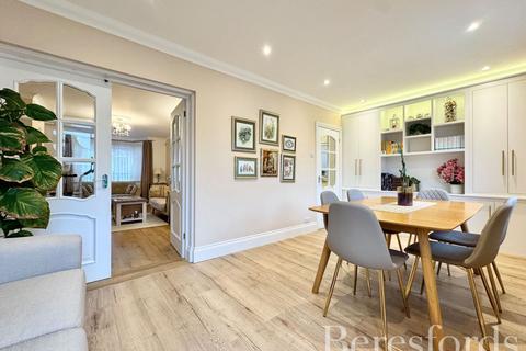 undefined, Warren Drive, Hornchurch, RM12
