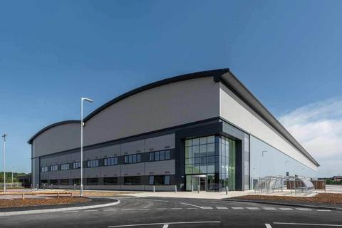 Distribution warehouse to rent, Erf Way Middlewich CW10 0QJ