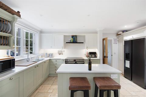 5 bedroom detached house for sale, Church Road, Elmswell