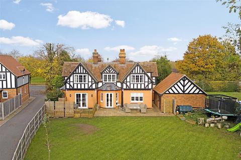 5 bedroom detached house for sale, Church Road, Elmswell