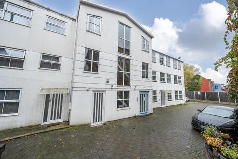 Wye River Studios,  High Wycombe,  HP11