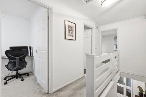 20 Celandine Close, Billericay, CM12 0SU