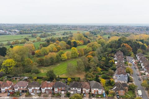 4 bedroom detached house for sale, Wimborne Road, South Knighton, LE2