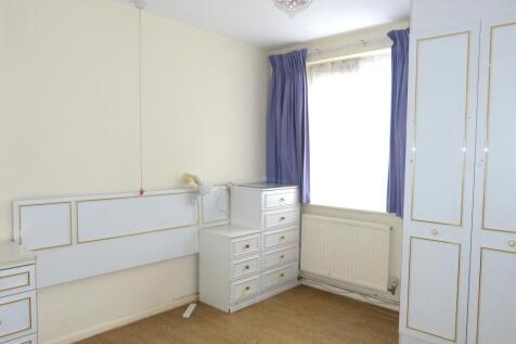 85138 flat finchley road london greater london nw