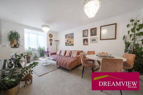 1 bedroom flat for sale, Birnbeck Court Finchley Road NW11 6BB