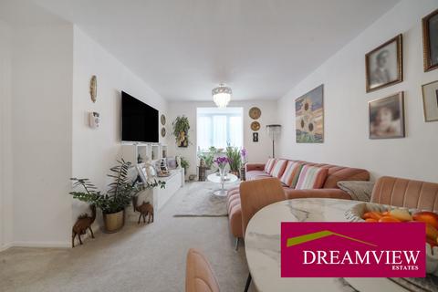 1 bedroom flat for sale, Birnbeck Court Finchley Road NW11 6BB