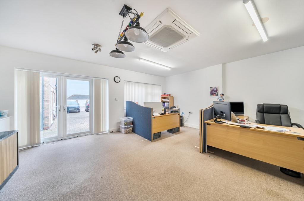 1376497-21-6911e9ec6627e