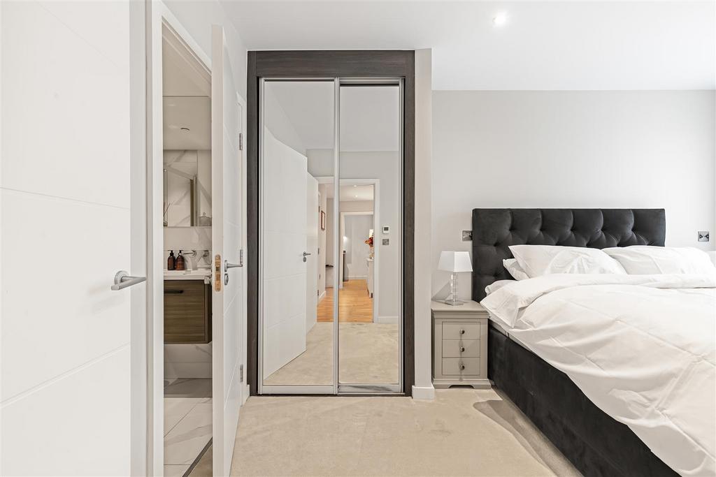 Eden harper-york road-sw11 3 .jpg