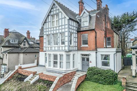 PALMERSTON ROAD, Westcliff-On-Sea