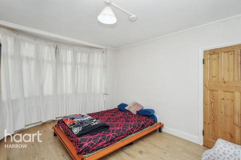 undefined, Courtfield Avenue, Harrow