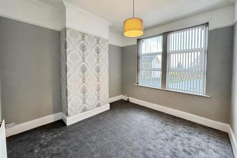 undefined, Holroyd Hill, Bradford BD6