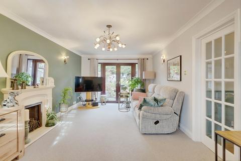 4 bedroom detached house for sale, Galleydene, Benfleet, SS7