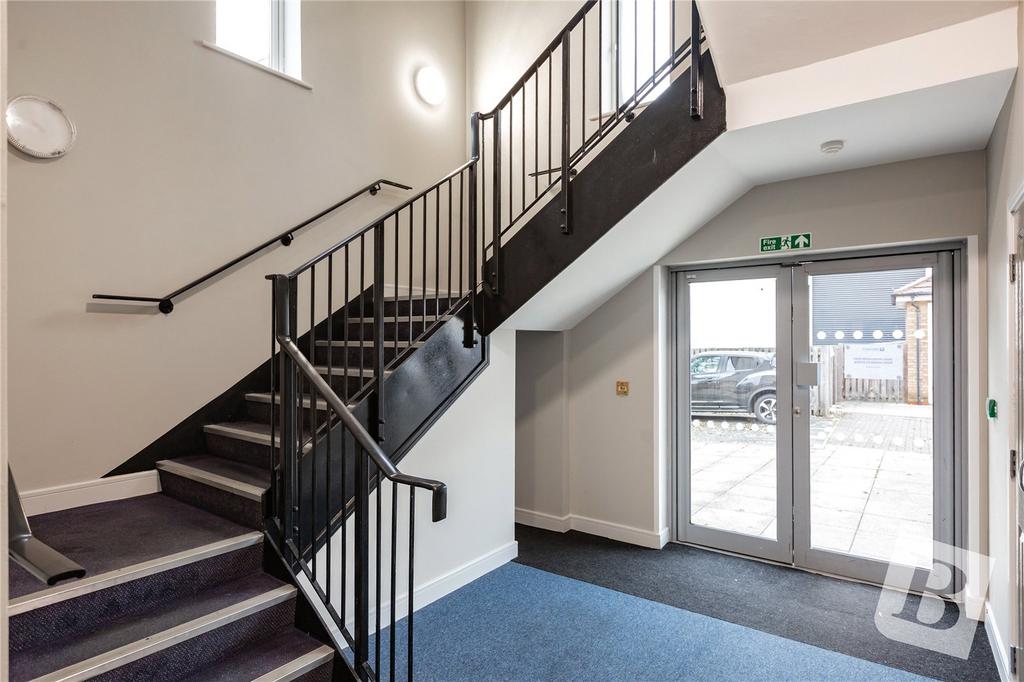 Communal Stairs/Lift