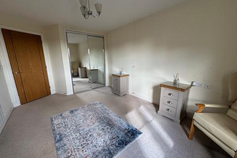 1 bedroom retirement property for sale, 36 Goodes Court, Royston, Hertfordshire SG8 5FF