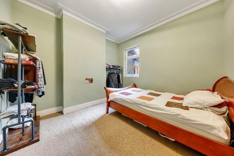 undefined, Warwick Road, Stratford, E15