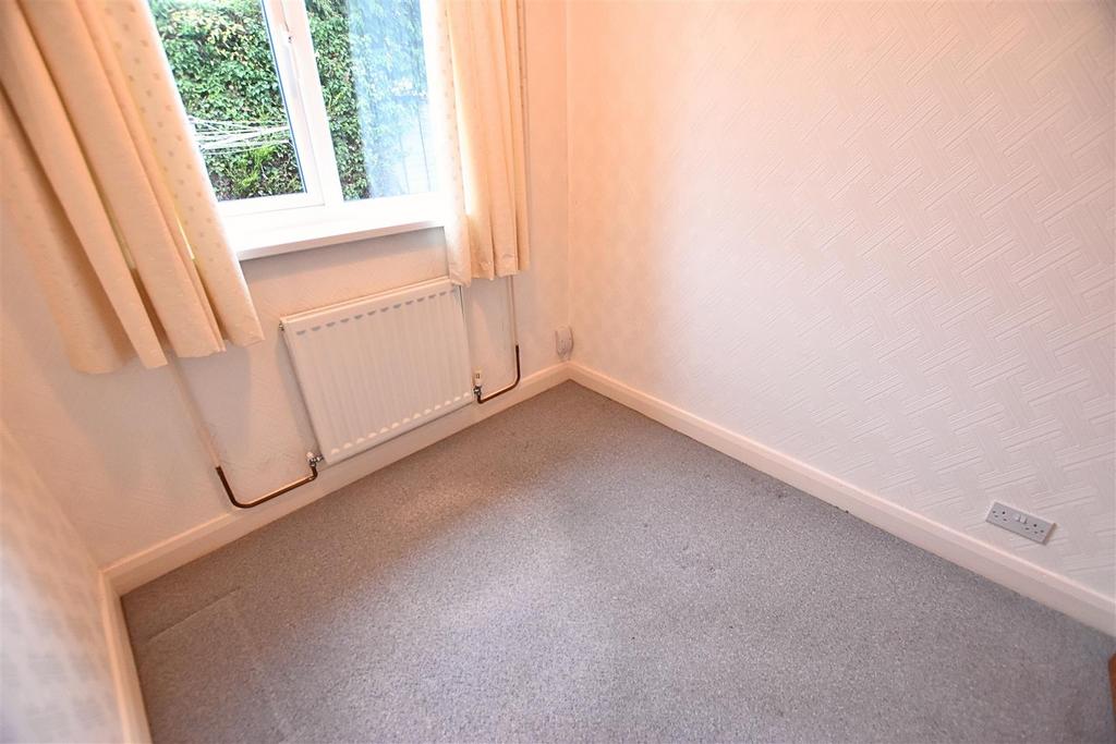 Bedroom five/office