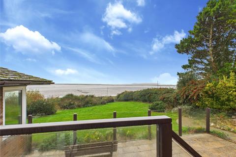 4 bedroom bungalow to rent, Beacon Heights, St. Osyth, Clacton-on-Sea, Essex, CO16