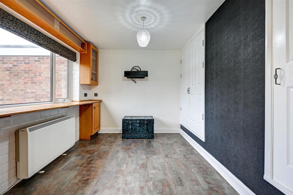 Dining Area.jpg