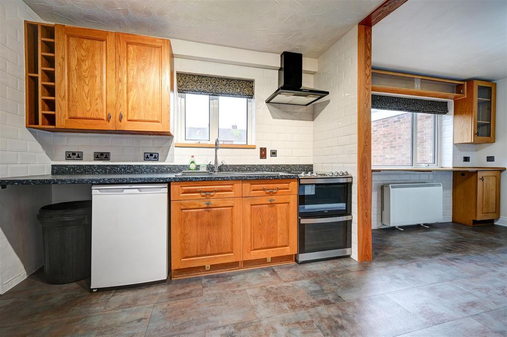 Kitchen & Dining Area.jpg