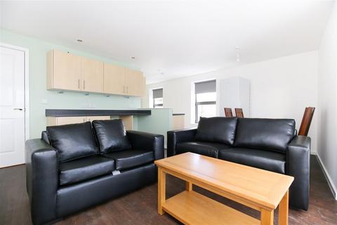 £110pppw - Warton Terrace, Heaton, Newcastle Upon Tyne