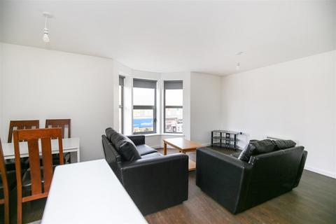 3 bedroom apartment to rent, £110pppw - Warton Terrace, Heaton, Newcastle Upon Tyne