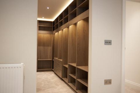 undefined, Holders Hill Road, Hendon, NW4