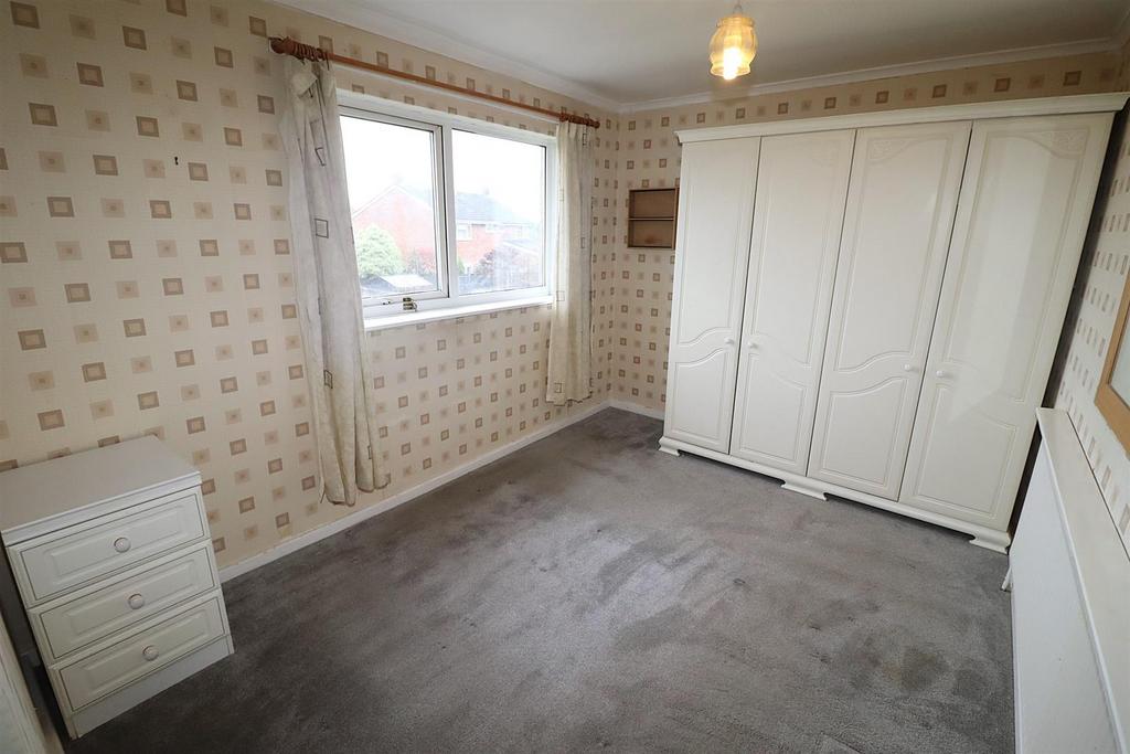 Bedroom 1.JPG