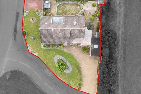 3 bedroom detached bungalow for sale, Warkton Lane, Kettering NN15