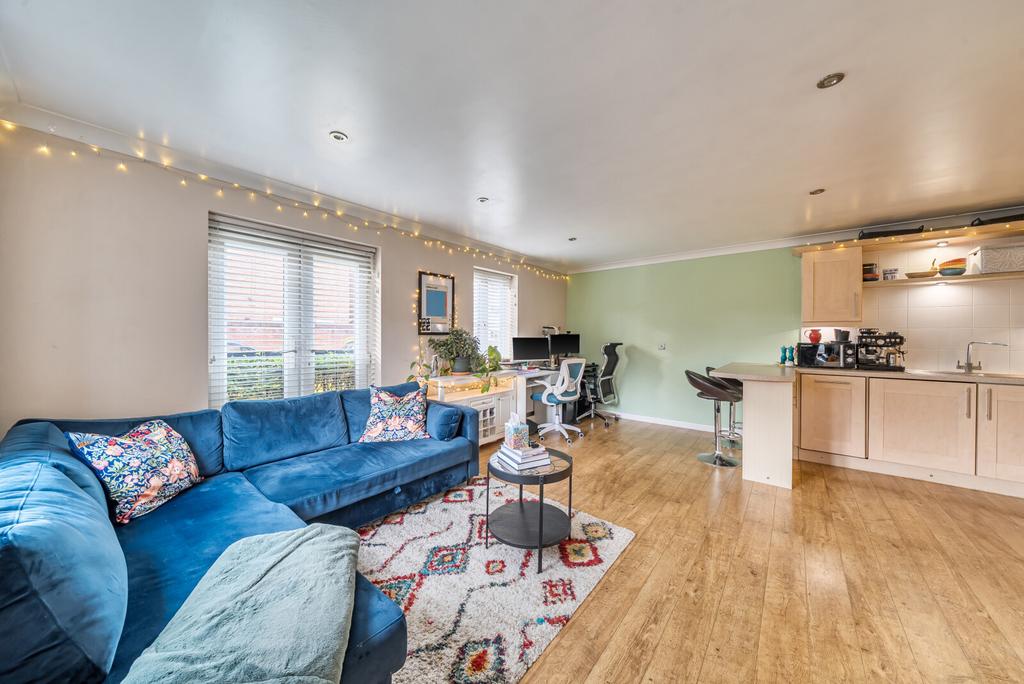 Sitting/Dining Room