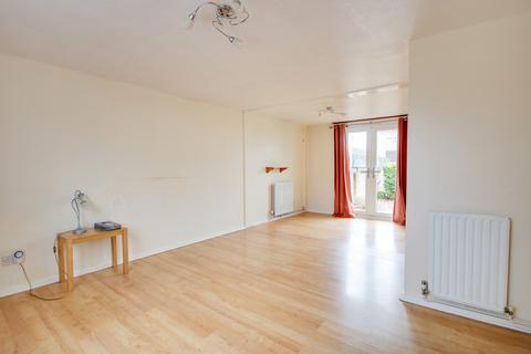 undefined, SHOLING! CHAIN FREE! OPEN PLAN LIVING!