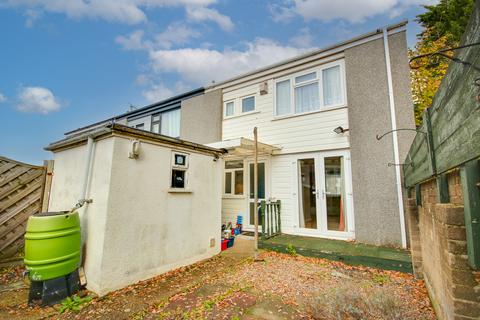 SHOLING! CHAIN FREE! OPEN PLAN LIVING!