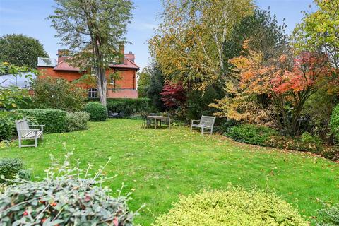undefined, The Orchard, London W4