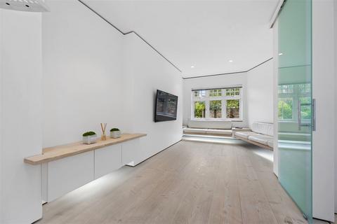 undefined, The Orchard, London W4