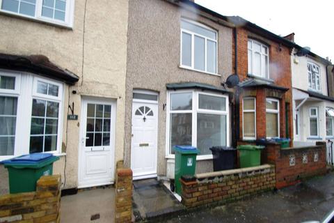 3 bedroom terraced house to rent, Watford, Watford, WD18