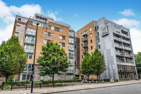 2 bedroom flat to rent, High Street, Southampton, SO14