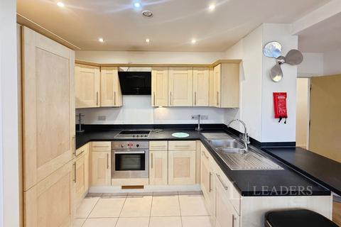 2 bedroom flat to rent, High Street, Southampton, SO14