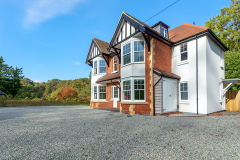 undefined, Pikes Hill, Lyndhurst SO43