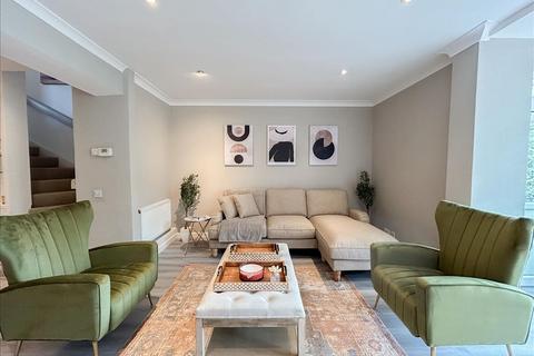 undefined, Woodsford Square, Holland Park, London, Royal Borough of Kensington and Chelsea, W14