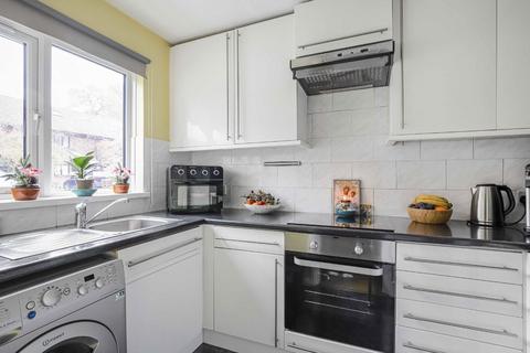 undefined, Haygreen Close, Kingston Upon Thames KT2