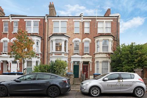 Dunster Gardens, NW6