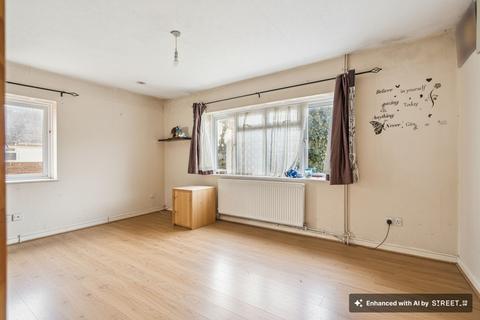 undefined, Victoria Road, Ruislip, HA4
