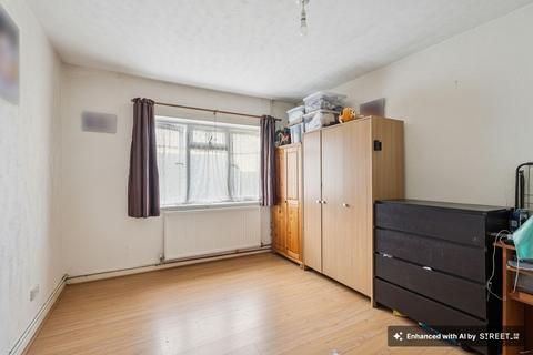 undefined, Victoria Road, Ruislip, HA4
